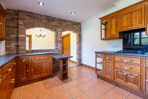 Kitchen- click for photo gallery